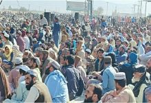 Pakistani Security Personnel Retreat as Chaman Sit-In Against Passport Requirement Persists