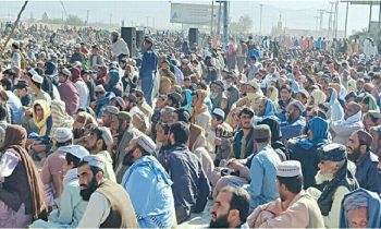 Pakistani Security Personnel Retreat as Chaman Sit-In Against Passport Requirement Persists