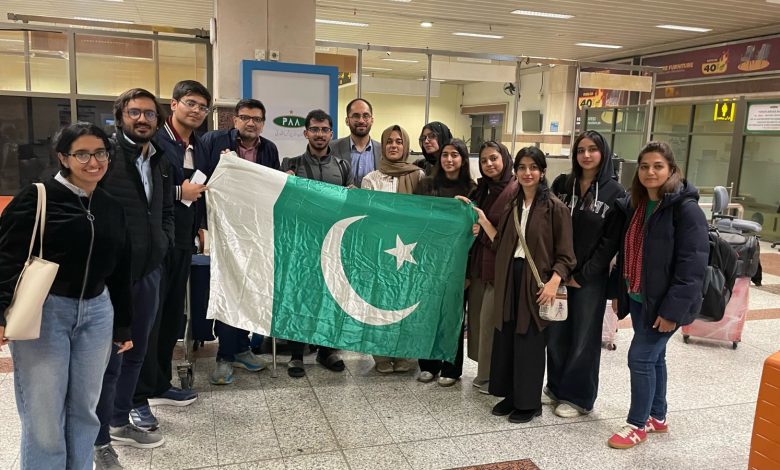 LUMS Delegation Wins Research and Quiz Awards at 20th SAESM