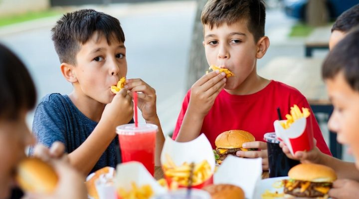 Fast Food, Lack of Breastfeeding Linked to Weak Immunity in Children